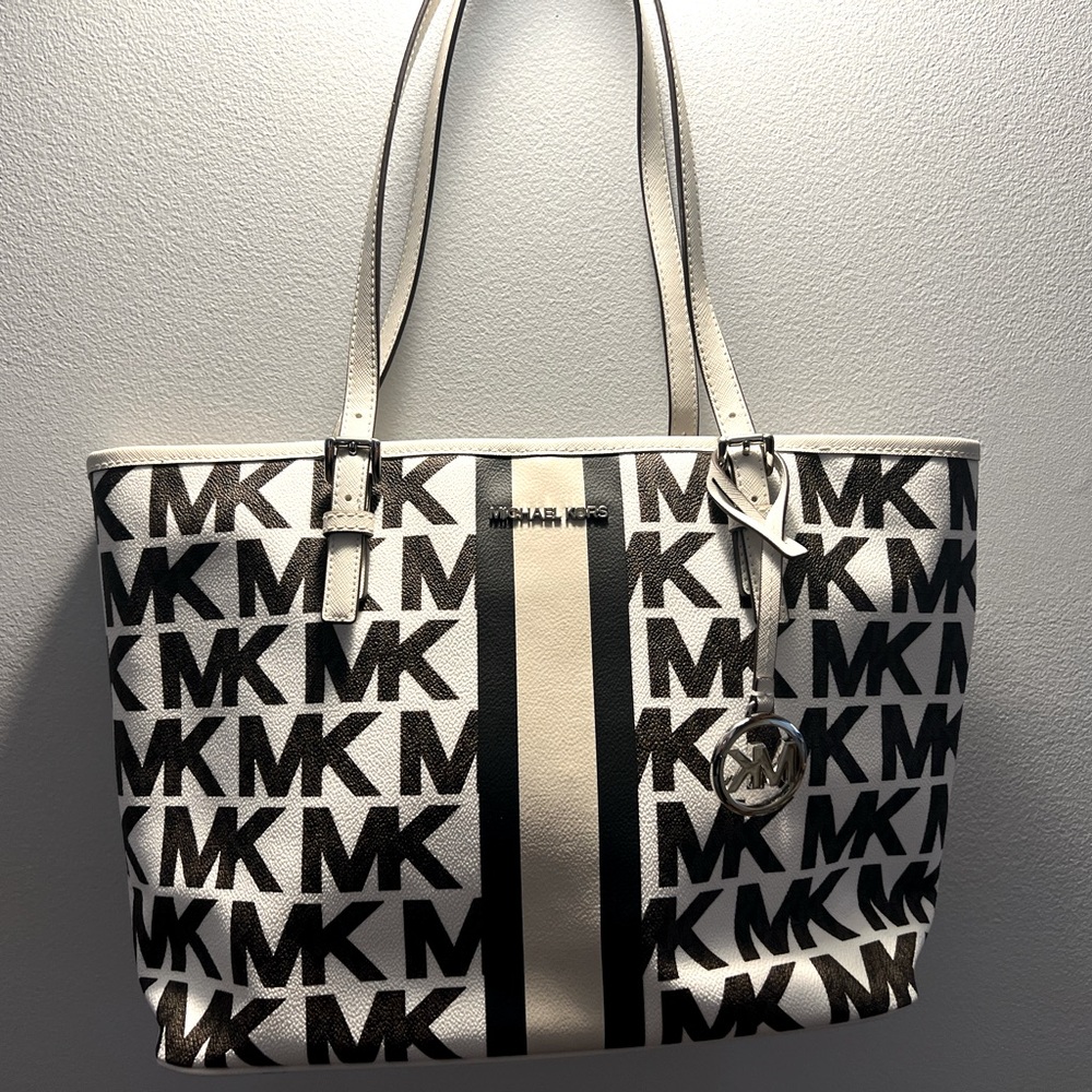 Michael Kors Medium Size Tote Bag NWOT